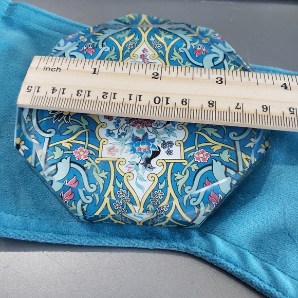 Vintage William Morris paperweight From Museum Of Modern Arts - Picture 3 of 3